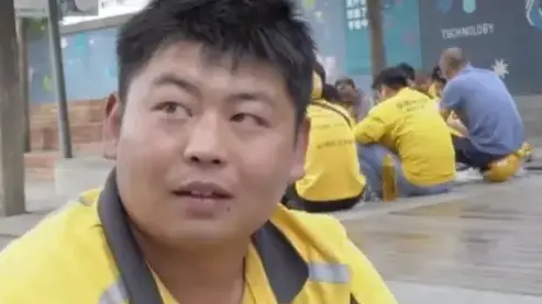 冲上热搜!研究生白天送外卖晚上写代码月入过万
